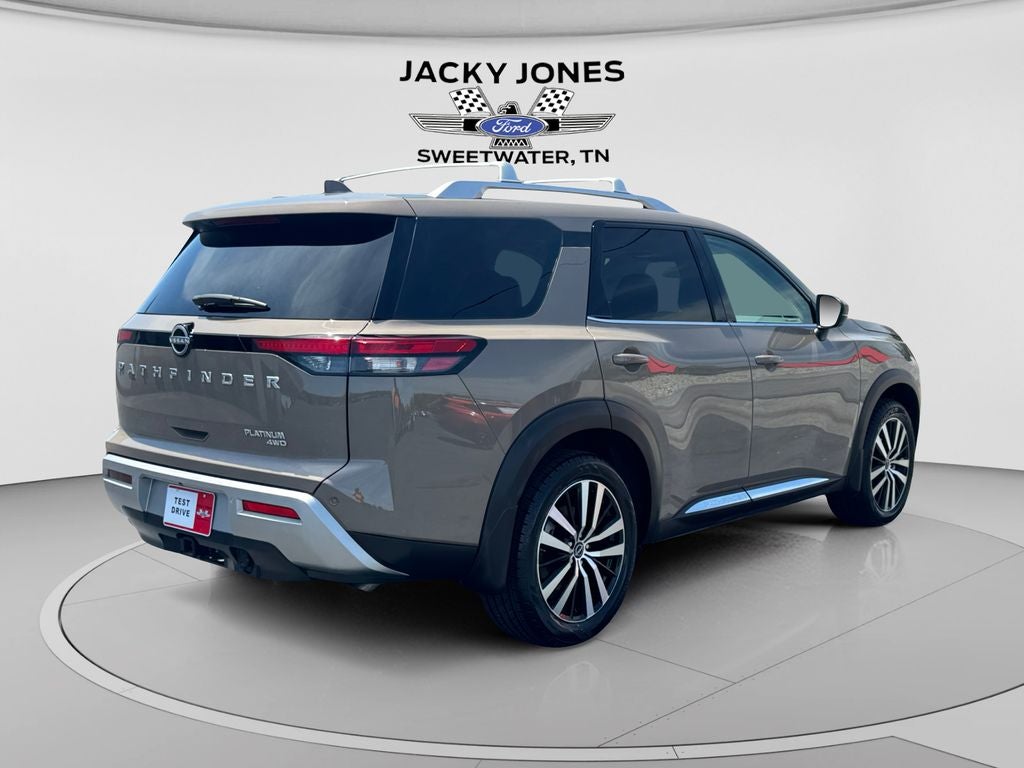 2024 Nissan Pathfinder — detail view